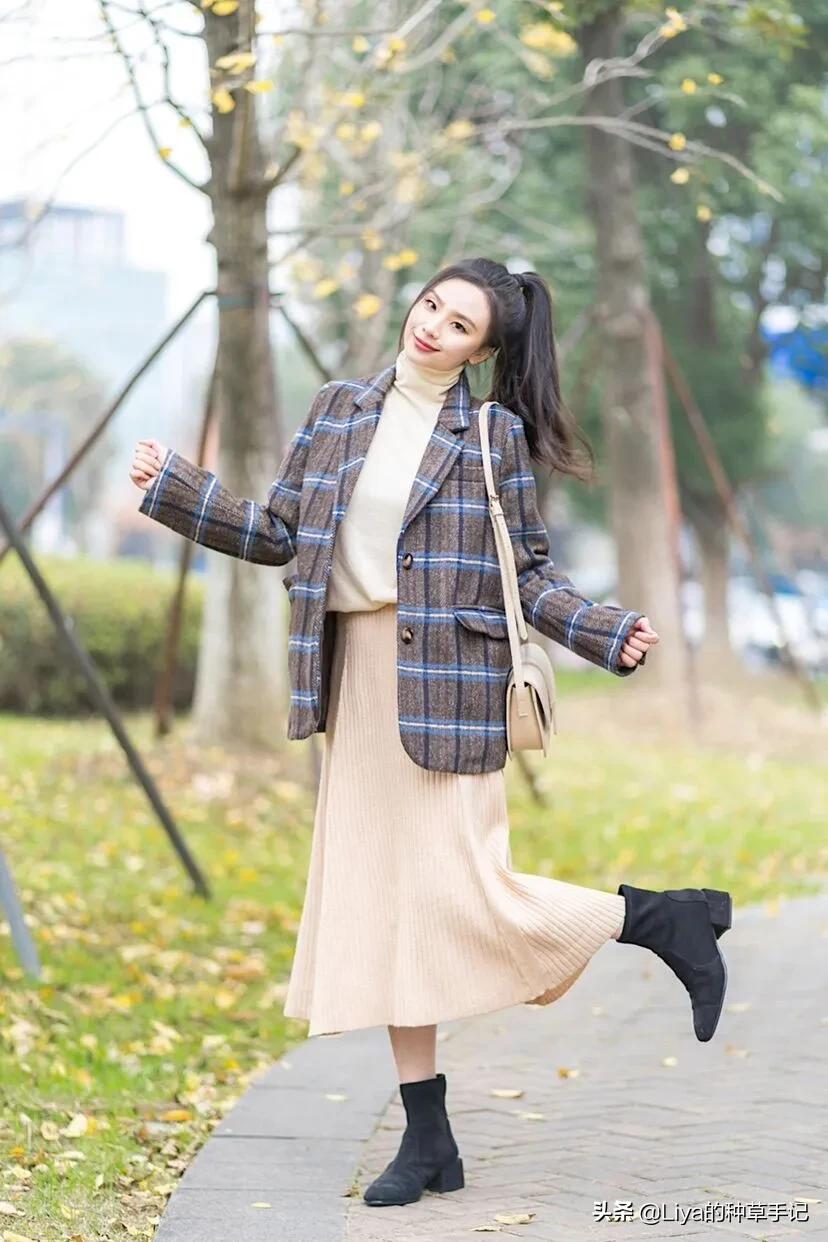 奶茶色穿上老气吗,奶茶色特别适合夏天穿搭