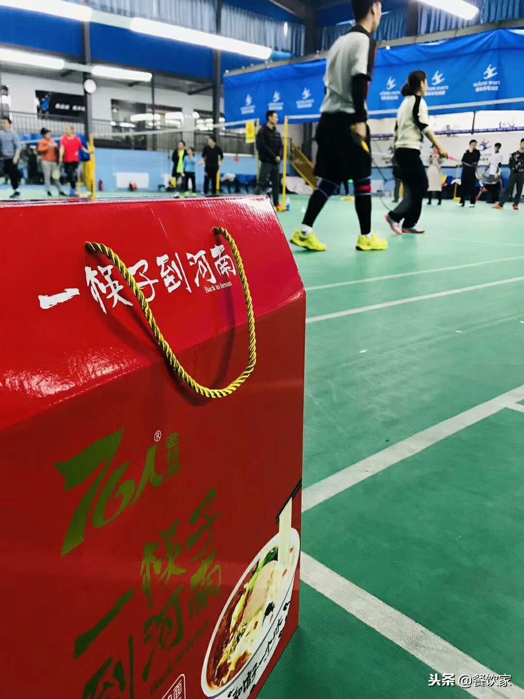 两个“吴彦祖”同台竞技，中韩印上演羽毛球“三国杀”