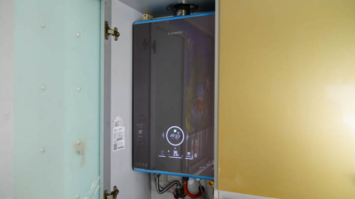 卡萨帝燃气热水器瀑布洗机型,卡萨帝燃气热水器cz7测评