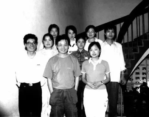 我是怎么从牙医成为作家的余华,余华为什么从牙医转为作家