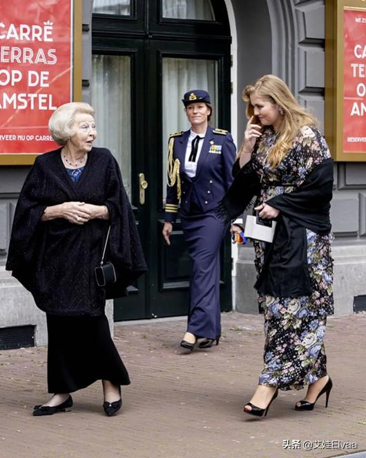 荷兰大公主被嘲讽胖,荷兰王后庆生