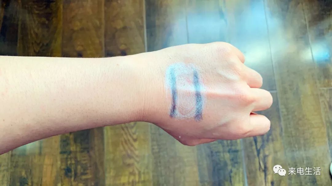 硅胶洁面仪的正确使用方法,硅胶洁面仪和手动洁面仪