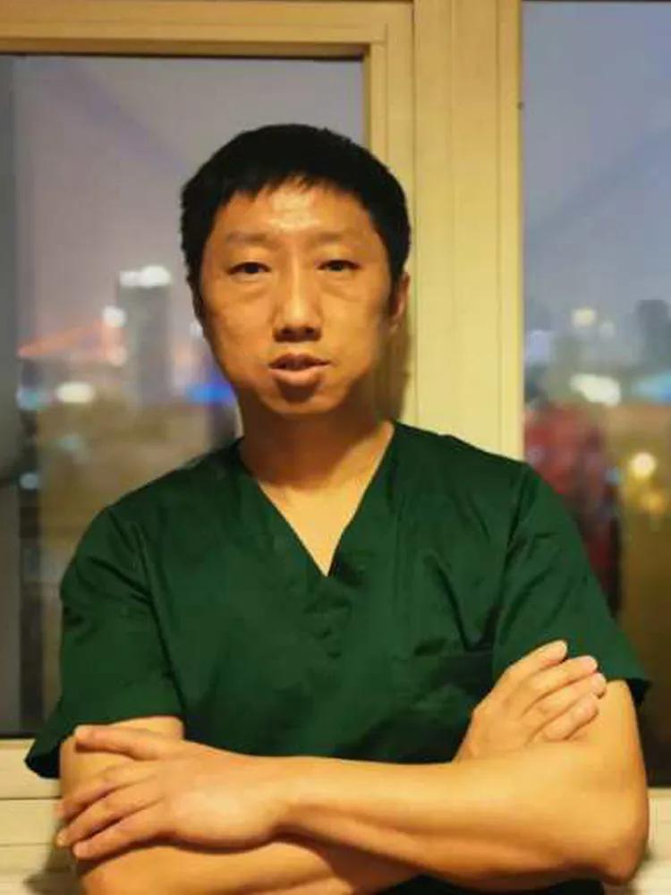 致敬2020每一个逆行的背影,回顾2019年消防员最美逆行背影