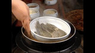 离不开泡菜的韩国人,韩国泡菜离不开我们国家完整视频