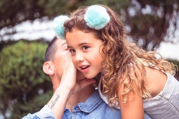 足球场外的慈父时刻　这10位球星宝贝吸睛程度胜过老爸