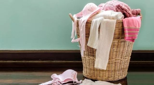 为什么袜子内裤不可以一起洗,内裤和袜子能放洗衣机里一起洗吗