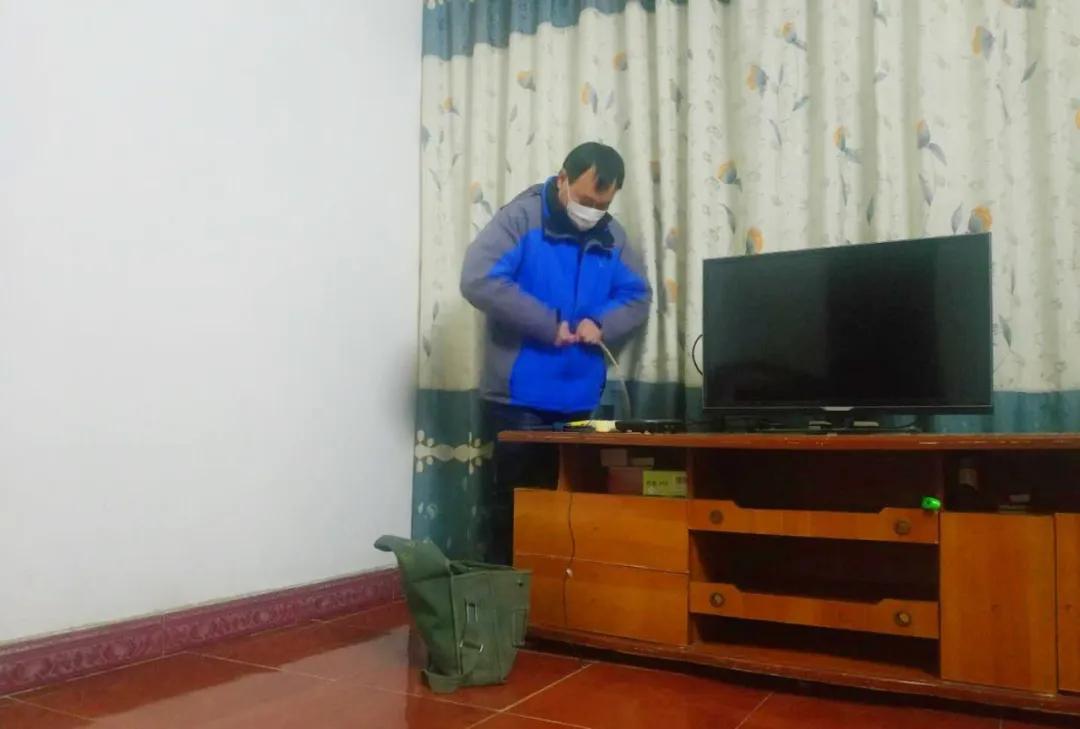 湖北卫视致敬,广电致敬春节坚守岗位的人