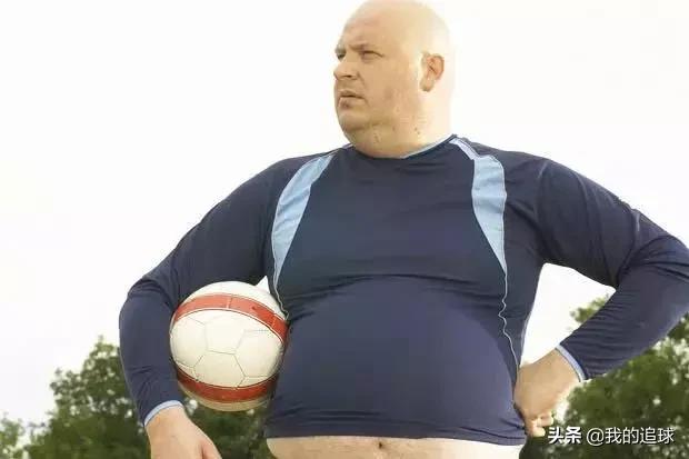 中年人野球场打篮球,中年野球场