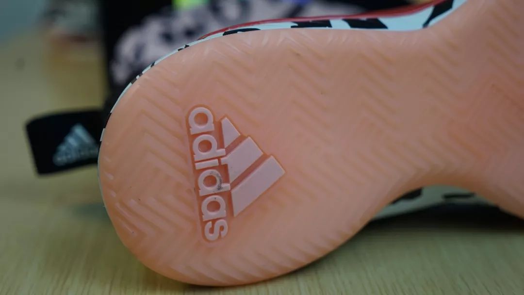 WEN实战|最具性价比的学生*党**首选后卫签名鞋，只要五百出头！