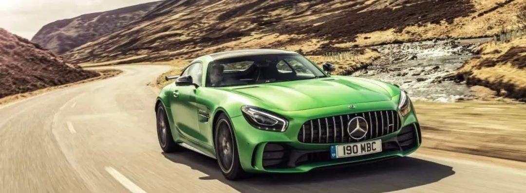 4年时间小伙轻松拿下百万奔驰,5万入手翼神怎么玩最有气质