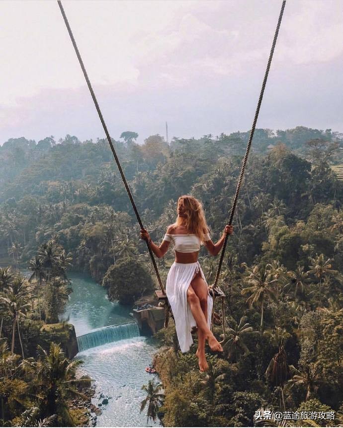 一个人去巴厘岛，应该玩什么？住哪里呢？