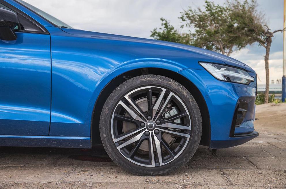 沃尔沃v60上手指南,沃尔沃v60试驾