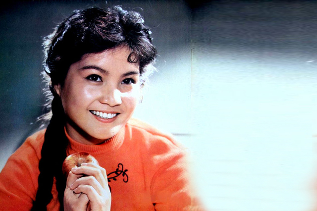80年代风华绝代的女明星,80年代上影厂3位美女明星
