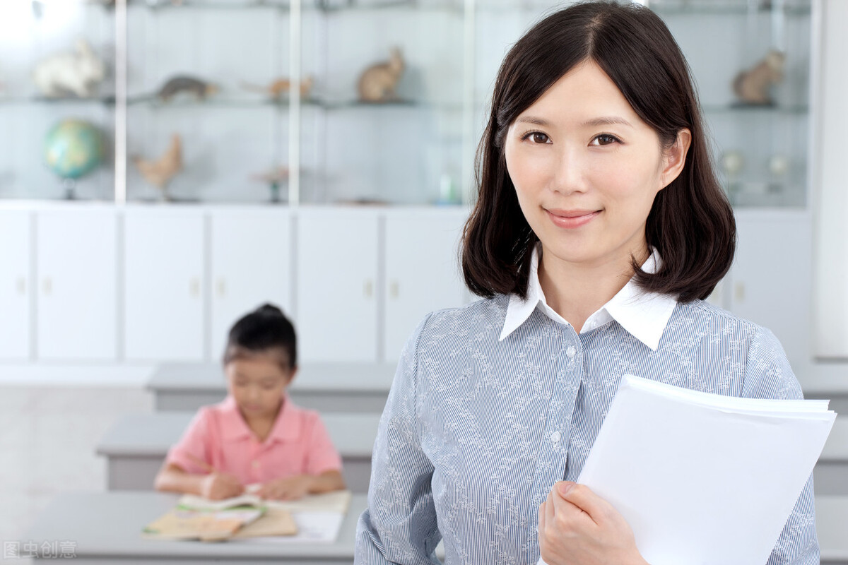 微课在小学英语教学中的应用策略,微课构建小学英语高效课堂