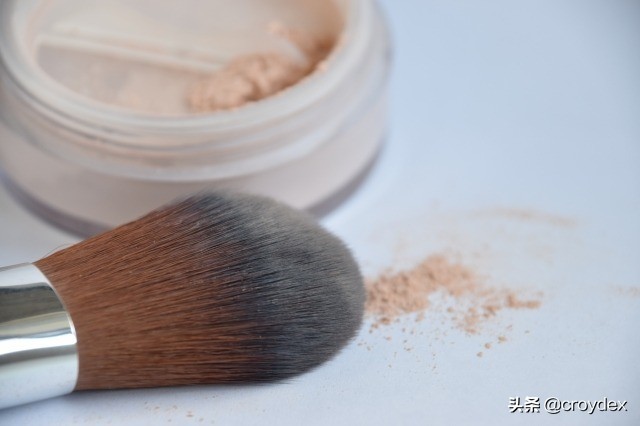 倩碧clinique图片,clinique倩碧无油和有油区别