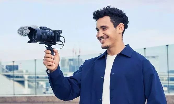 人人都在玩抖音背面教学,大家都在玩的vlog