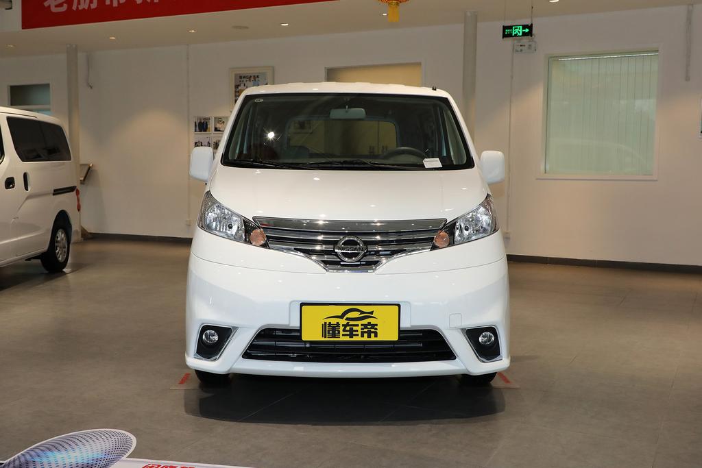 日产nv200测评视频,日产nv200通病与油耗