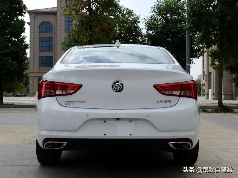 两厢马自达3和高尔夫哪个好,两厢小钢炮马自达3