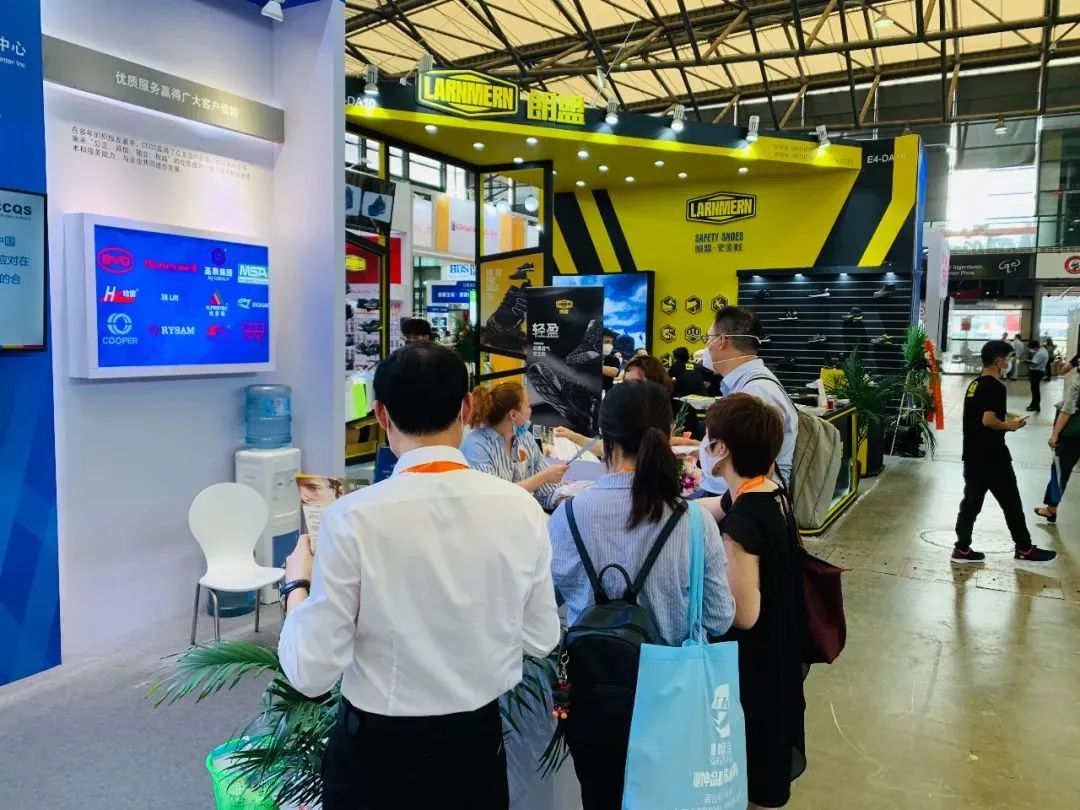 乘风破浪的基层工作者,乘风破浪的维和军人