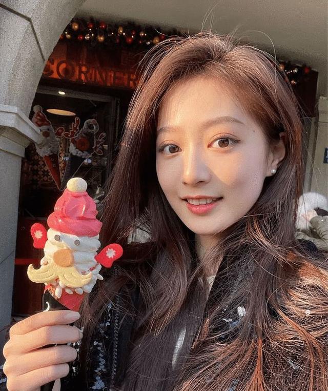 领诵归来后，中国传媒大学校花冯琳，新的努力方向是什么？