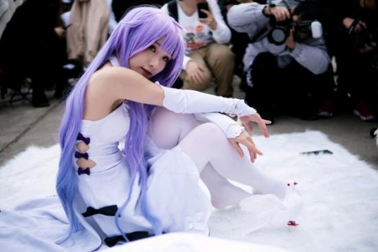 衣服穿越少漫展越热闹二次元怎么就成了搞颜色的代名词