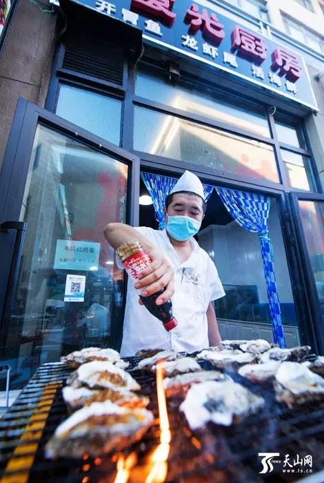 2020年新疆的夜生活,新疆夜生活美食风情