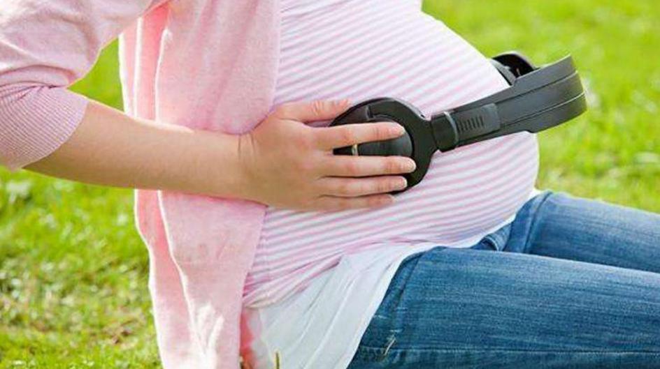 怀孕正确抚摸肚子的方法,怀孕了如何正确抚摸肚子