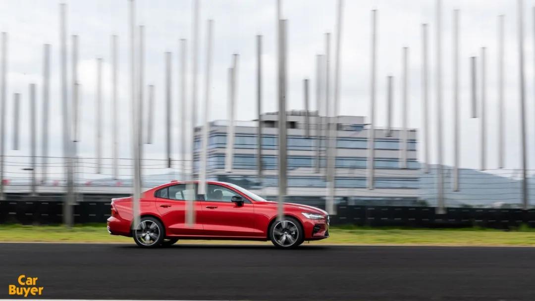 聊聊赛道驾驶与日常驾驶的心得,赛道试驾评测视角