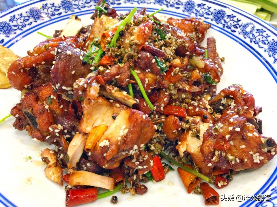 打卡在4000米高空,风靡世界的高空跳伞,悄然改变国人的度假方式