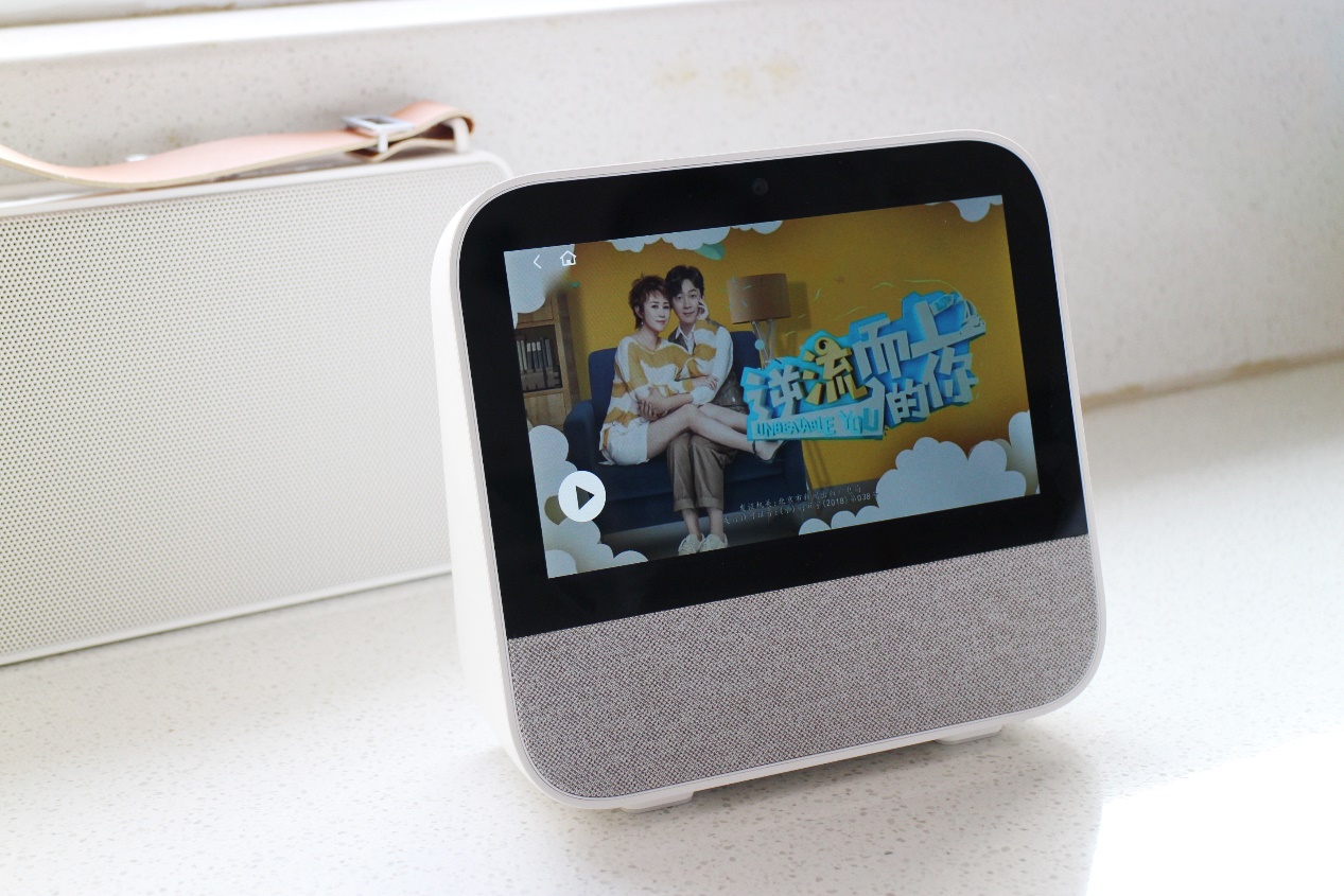 天猫精灵ccl智能音箱和致敬版,天猫精灵cc7e智能音箱