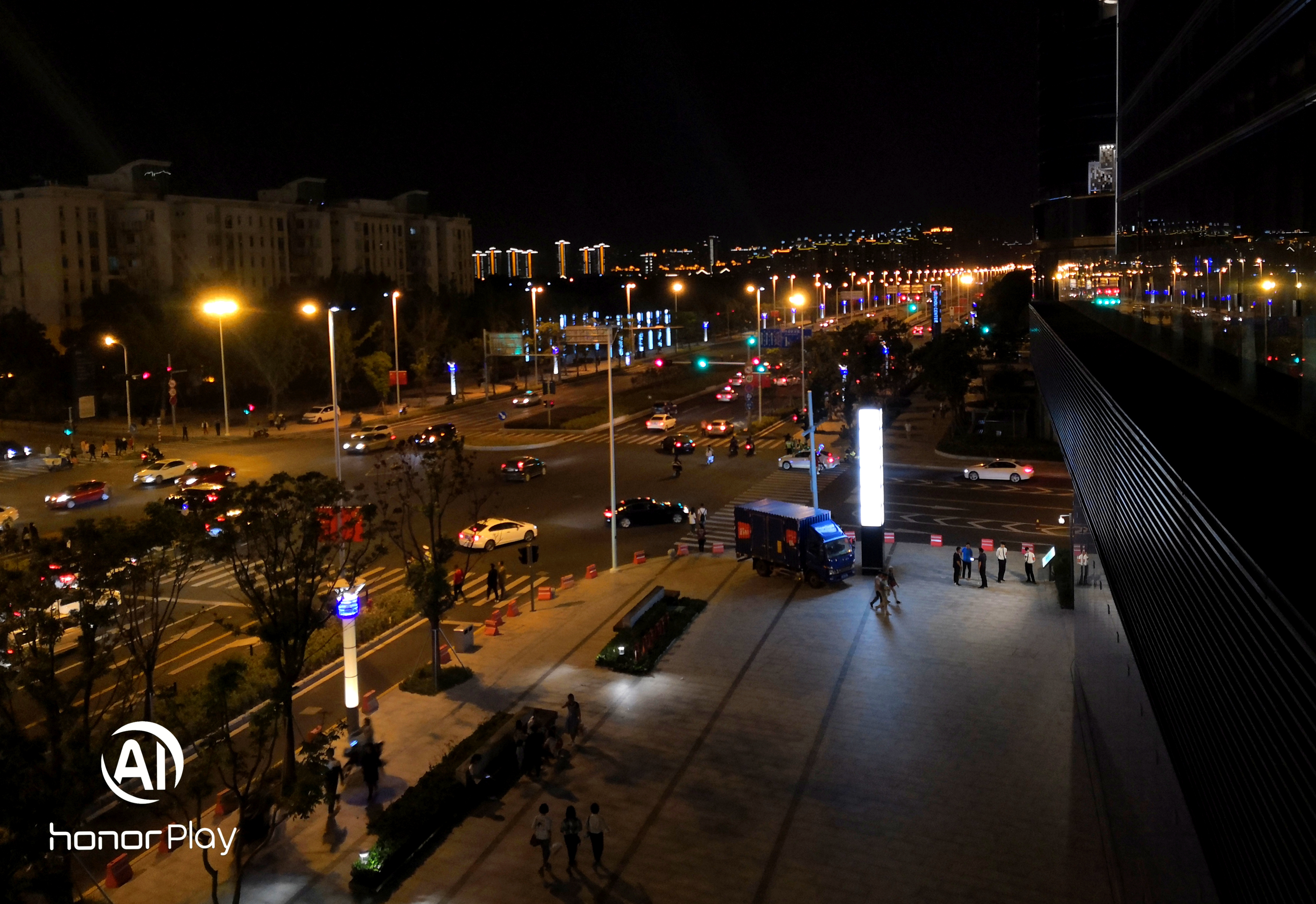 荣耀play5t和畅玩20哪个性价比高,荣耀play2019年还值得入手嘛