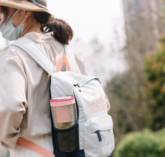 摩飞便携榨汁杯使用视频,摩飞便携榨汁杯做热饮