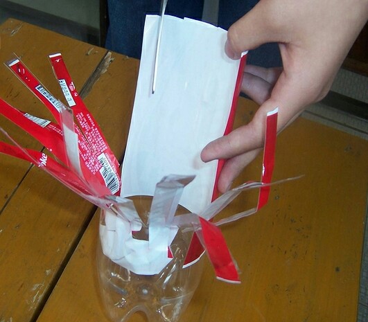 水瓶改造花灯,用大的水瓶做花灯