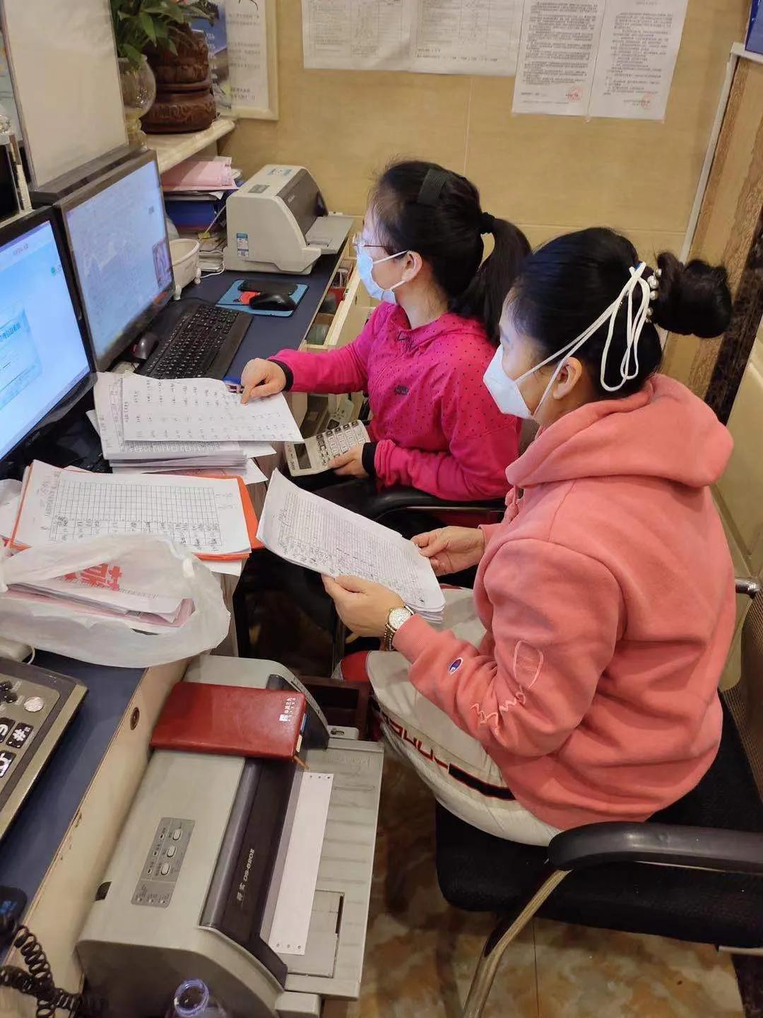 他们重组变身为抗疫的“擎天柱”