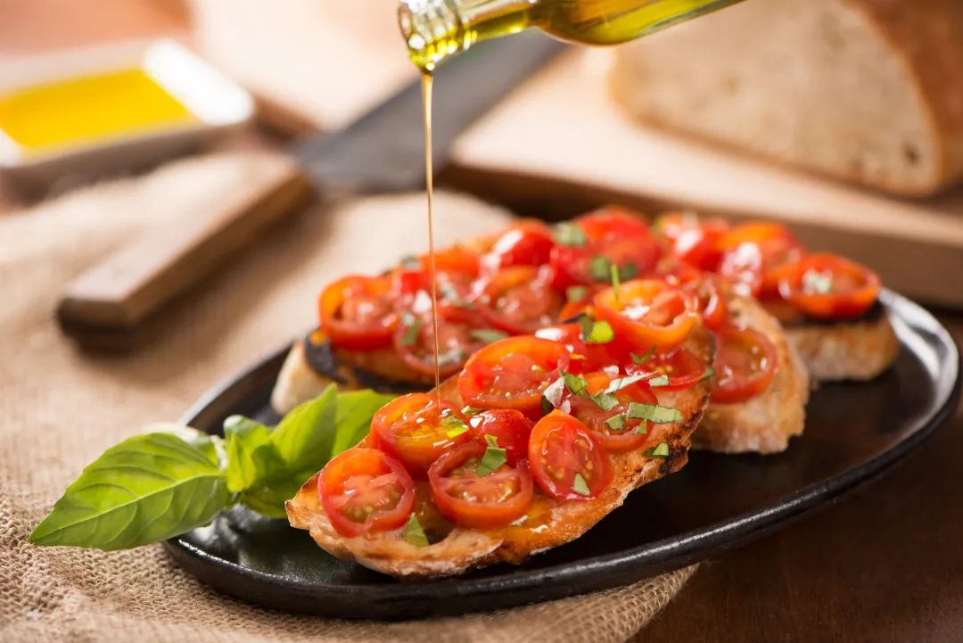 市面上的橄榄油是真的吗,教你怎么辨别正宗的橄榄油