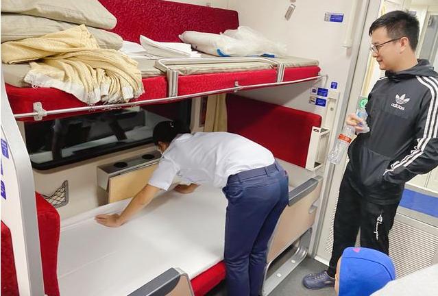 泰国火车卧铺比国内卧铺舒服,乘坐泰国高铁