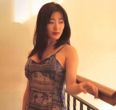 最性感潘金莲因癌症切除乳房，从亚洲第一美胸沦为东莞拉面妹