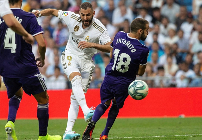 现在皇马的7号两个赛季狂进7球,皇马5年4冠最艰难的一场比赛