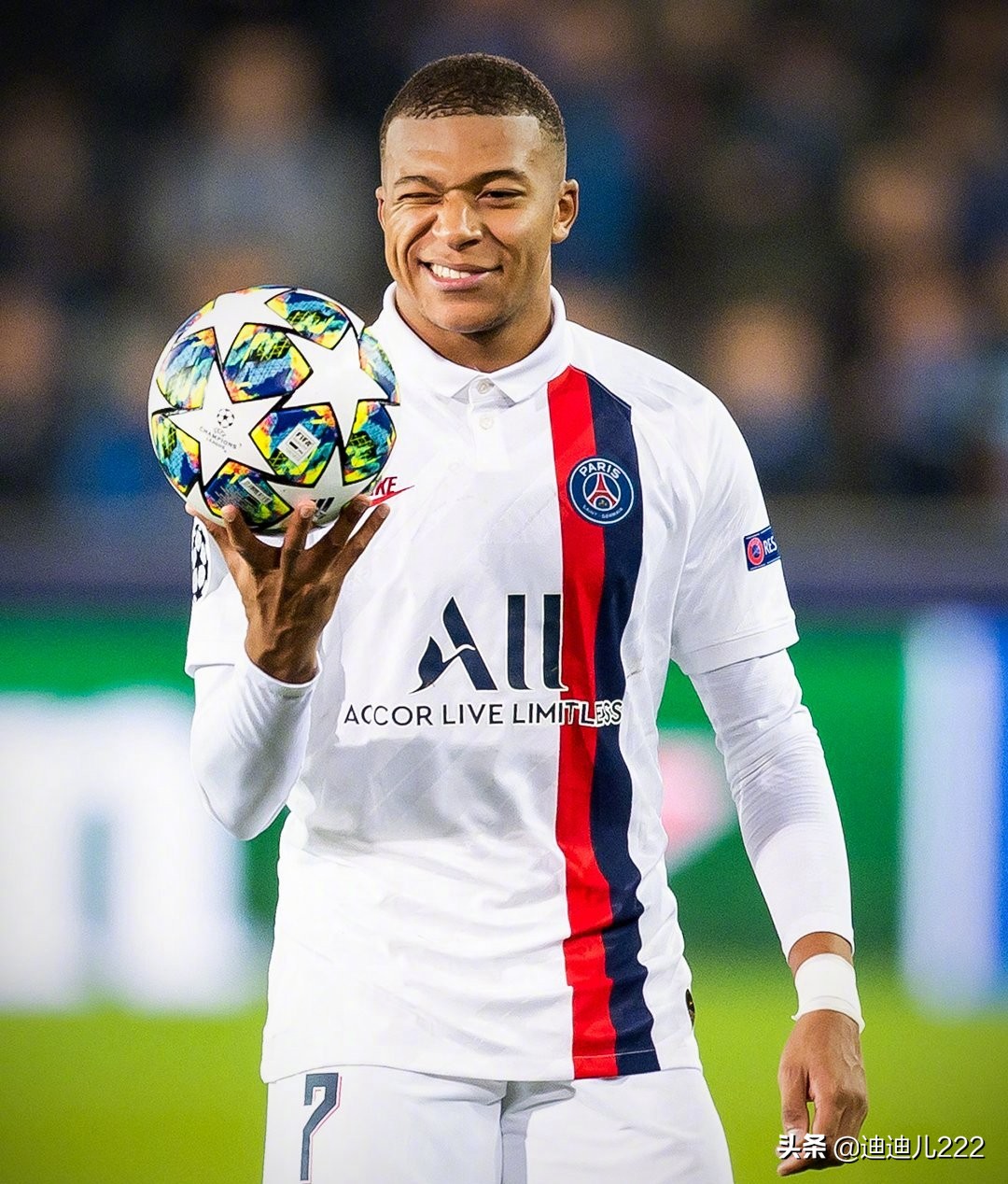 梅西c罗身价均跌破五千万,梅西和c罗身价对比