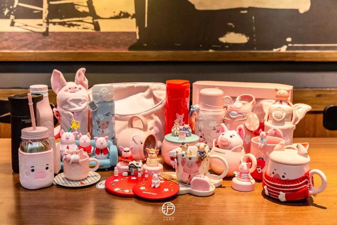 星巴克猪猪杯到哪预订,星巴克最新限定杯
