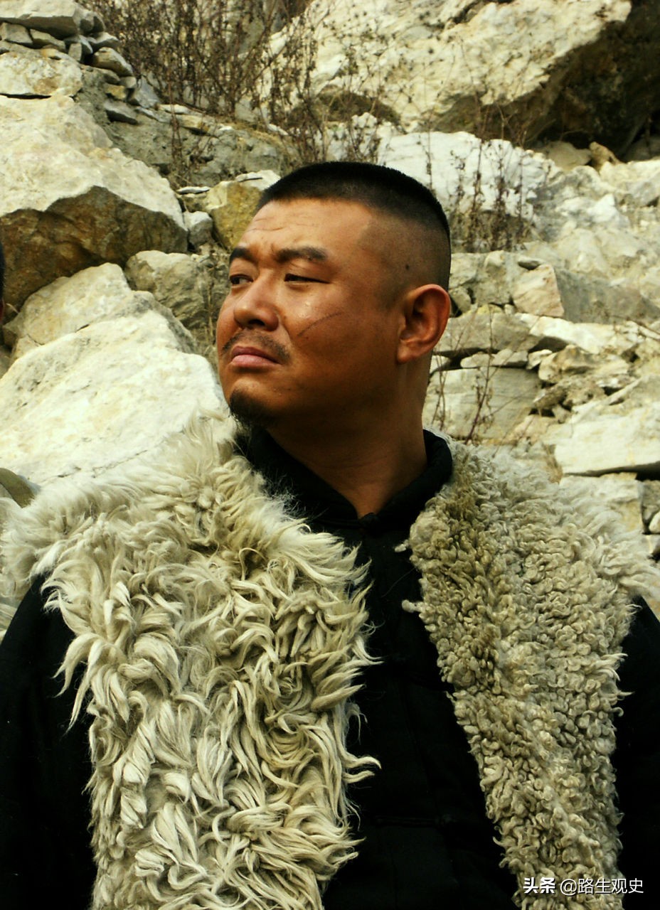 此人为民国第一悍匪，姨太太最多时有72个，最后栽在一个女人手里