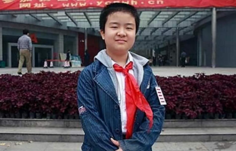 五道杠和不屑弟现状,五道杠队长与不屑弟