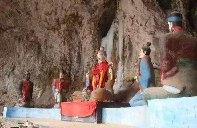 旅行看雪山九寨沟,三日游北方九寨沟看尽云台山之美