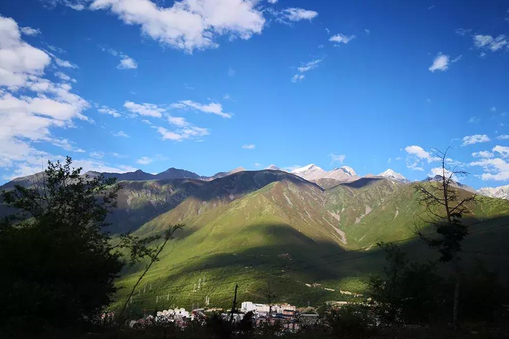 2.5l排量车还值得买吗,2.0t8at的都有哪些硬派越野