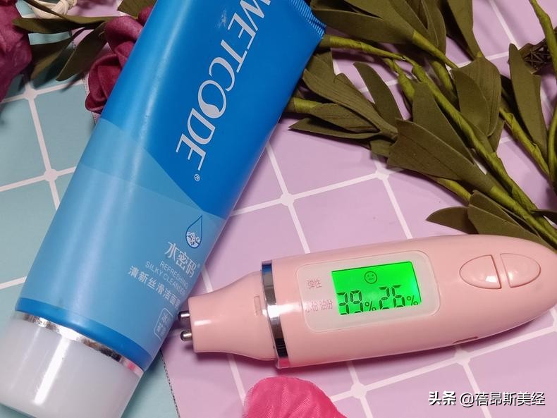 浪漫丝滑保湿洁面乳测评,水密码氨基酸泡沫洁面乳测评