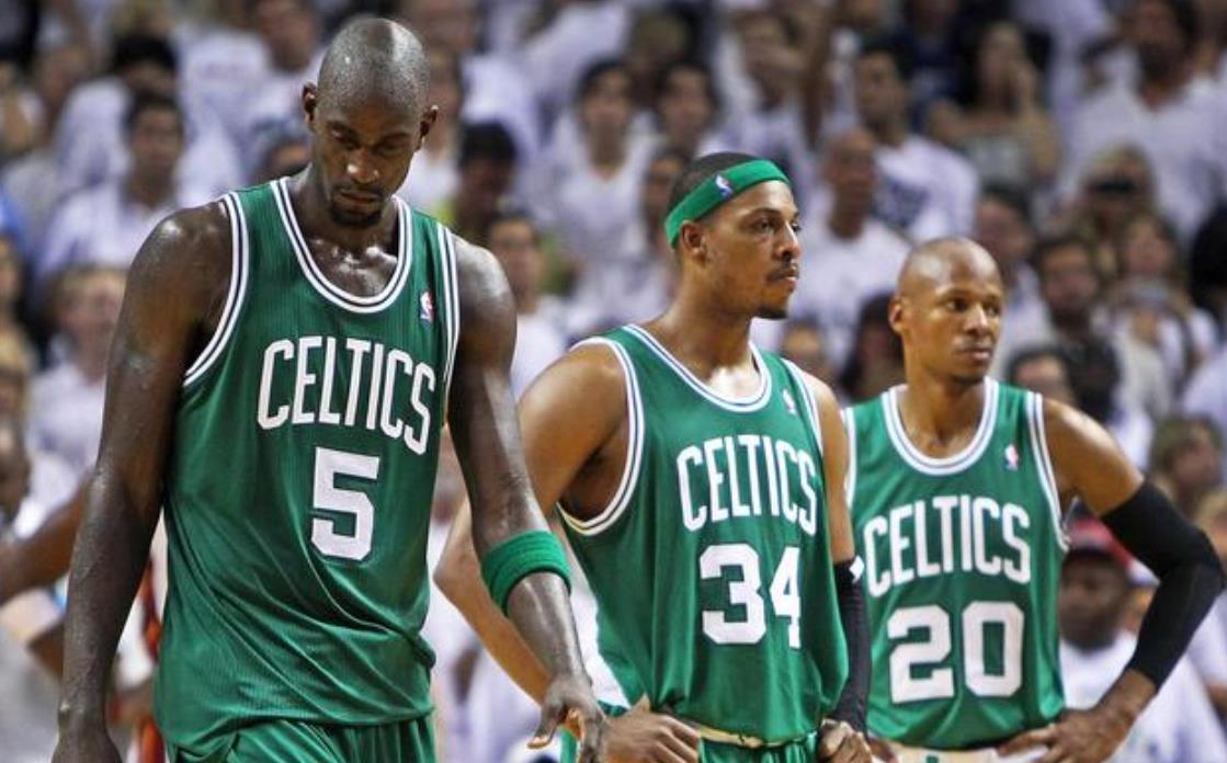 凯尔特人宣布退役加内特球衣,凯尔特人退役雷阿伦