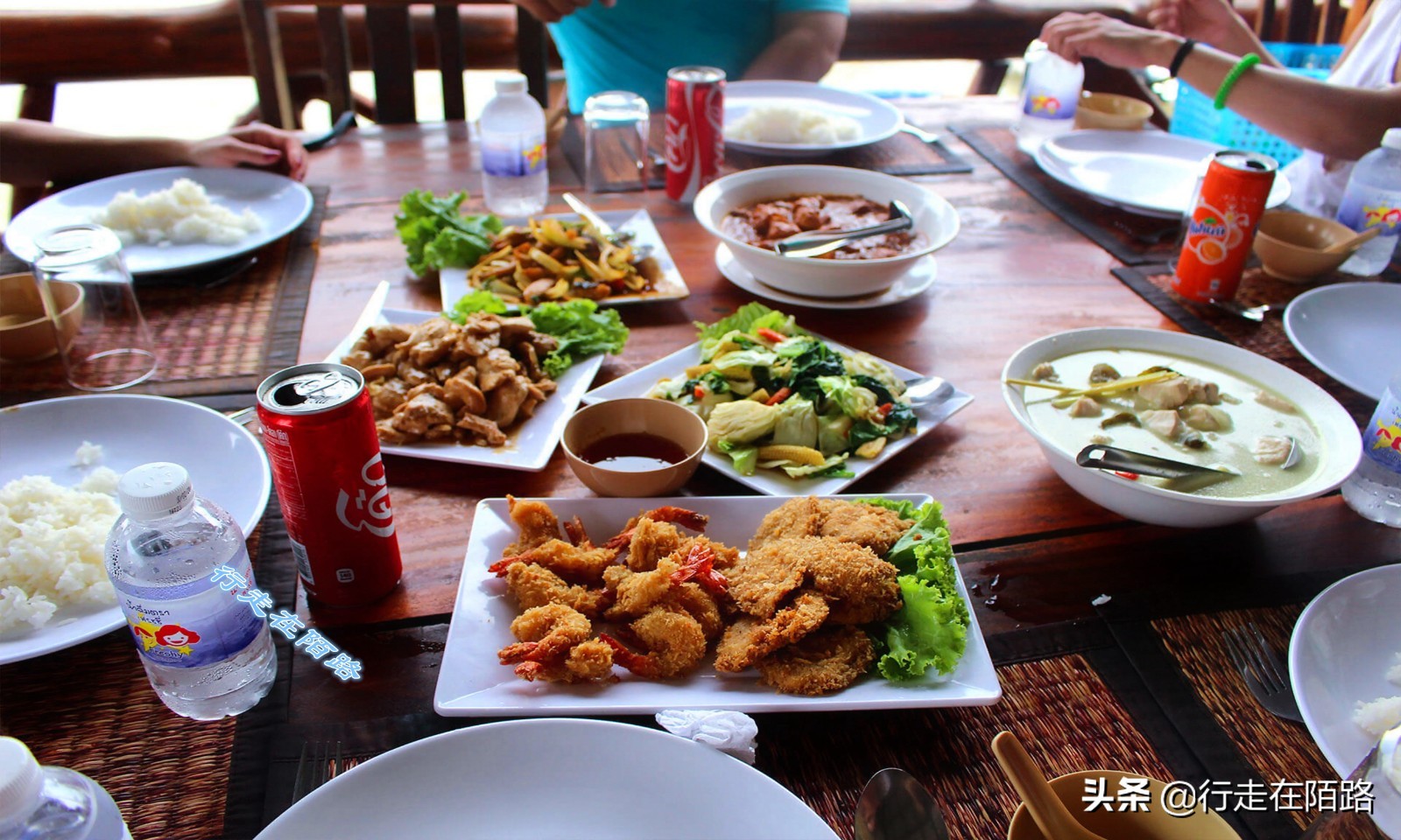 泰国回民村,泰国踩高跷