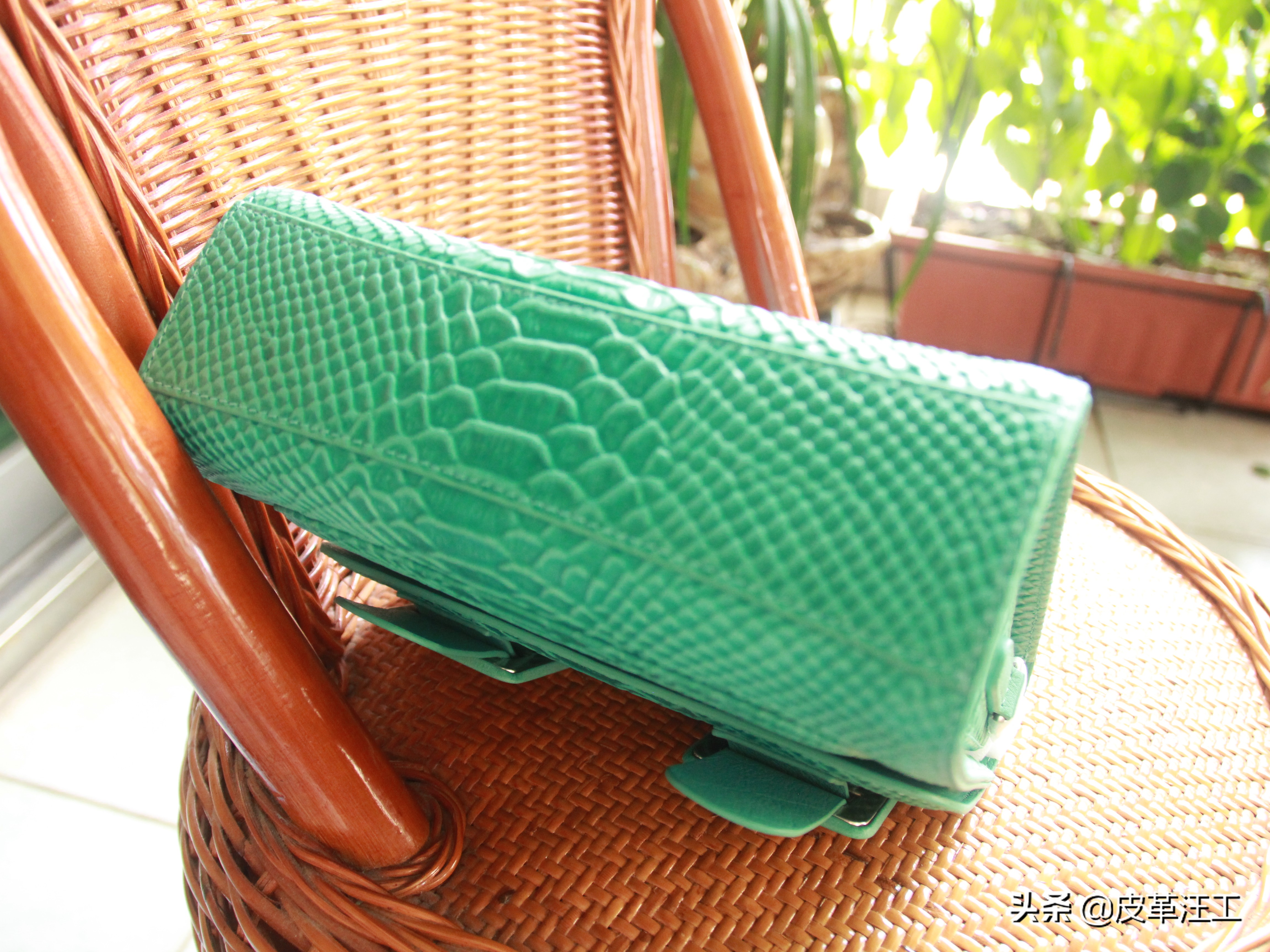 秋冬新款头层牛皮真皮女包图片,真皮女包100%牛皮法式复古风