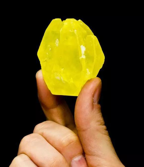 玉石鉴别最简单方法原石,沱江玉石原石的鉴别