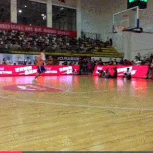 罗杰现在还打球吗,罗杰巅峰时期扣篮